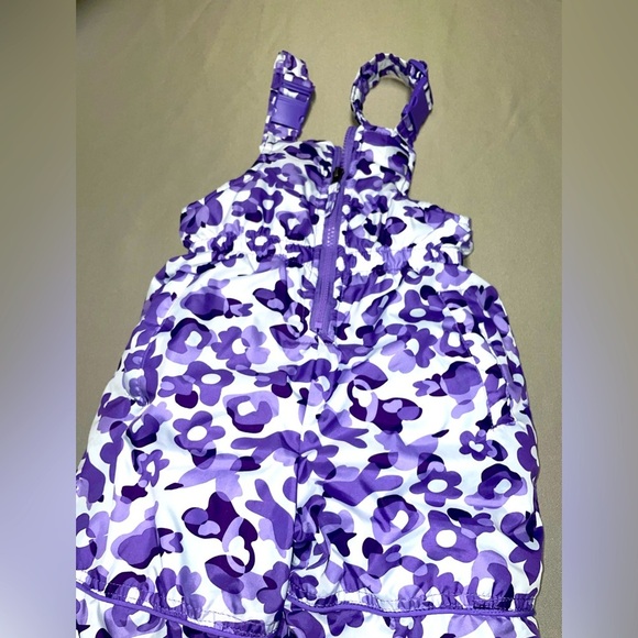 Overall - Picture 3 of 4